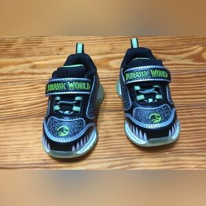 Jurassic world Kids Dinosaur lights up Sneakers slip on front Velcro strap.5
